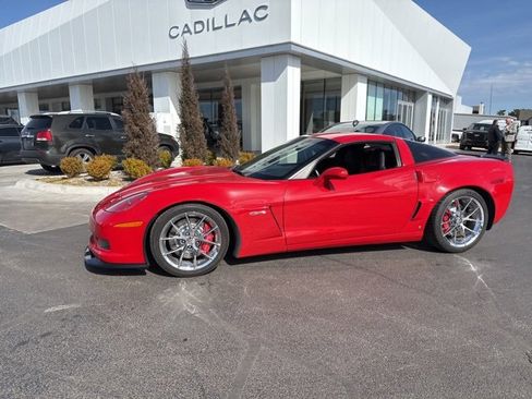Used 2009 Chevrolet Corvette Z06 w/ Preferred Equipment Group image 3