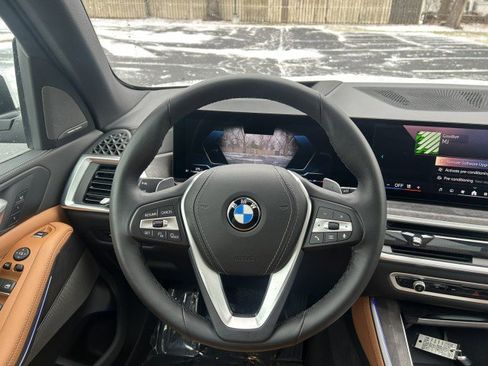 Used 2024 BMW X5 xDrive40i w/ Premium Package image 10