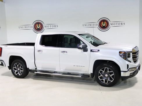 Used 2022 GMC Sierra 1500 SLT w/ SLT Convenience Package image 6