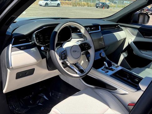 New 2026 Jaguar F-PACE R-Dynamic S image 5