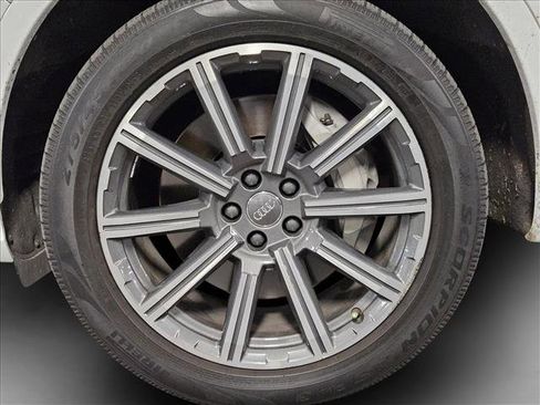 Used 2019 Audi Q7 2.0T Premium Plus w/ Premium Plus Package image 22