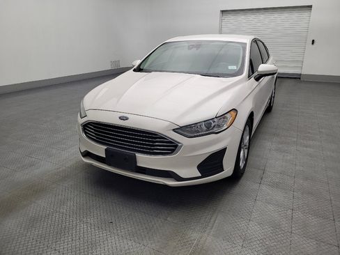 Used 2020 Ford Fusion SE image 15