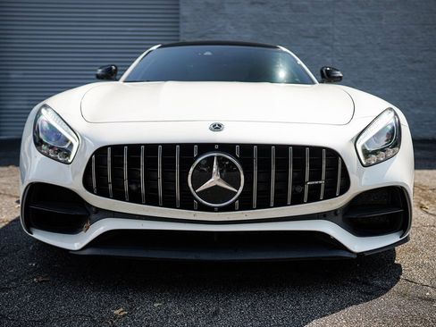 Used 2018 Mercedes-Benz AMG GT S image 4
