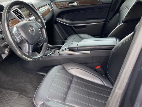Used 2014 Mercedes-Benz GL 450 4MATIC image 5