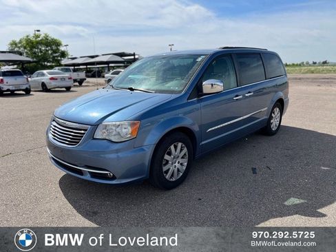 Used 2011 Chrysler Town & Country Touring-L w/ Entertainment Group #2 FWD image 1