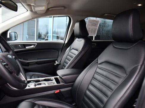 Used 2024 Ford Edge SEL w/ Convenience Package image 13