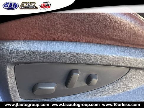Used 2019 Chevrolet Suburban Premier RWD image 12