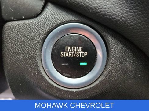 Used 2021 Chevrolet Equinox LT AWD/4WD image 17