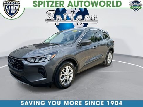 Used 2023 Ford Escape Active w/ Cold Weather Package FWD image 4