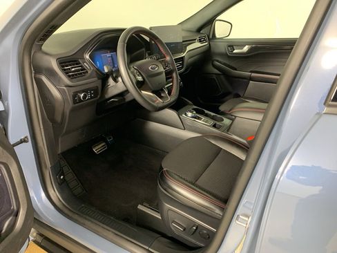 Used 2024 Ford Escape ST-Line w/ Tech Pack #1 image 28