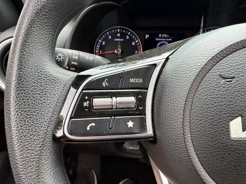 Used 2023 Kia Forte LXS FWD image 22