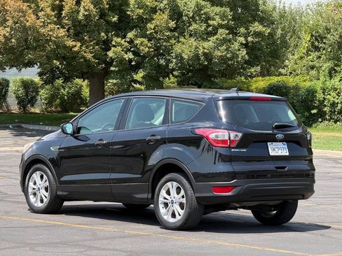 Used 2017 Ford Escape S FWD image 3