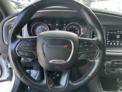 Used 2022 Dodge Charger SXT image 11