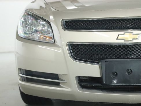Used 2009 Chevrolet Malibu LT w/ HFV6 Engine Package FWD image 6