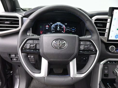 Used 2025 Toyota Tundra Platinum AWD/4WD image 15