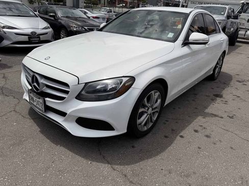 Used 2015 Mercedes-Benz C 300 Sedan image 3