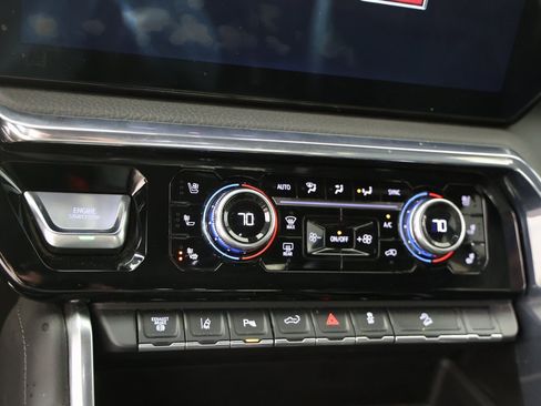 Used 2024 GMC Sierra 2500 Denali w/ Denali Reserve Package image 7