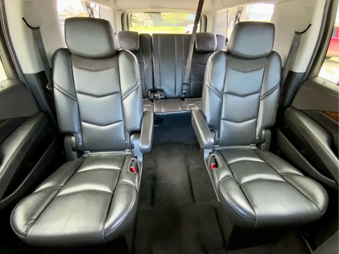 Used 2020 Cadillac Escalade ESV Luxury AWD/4WD image 30