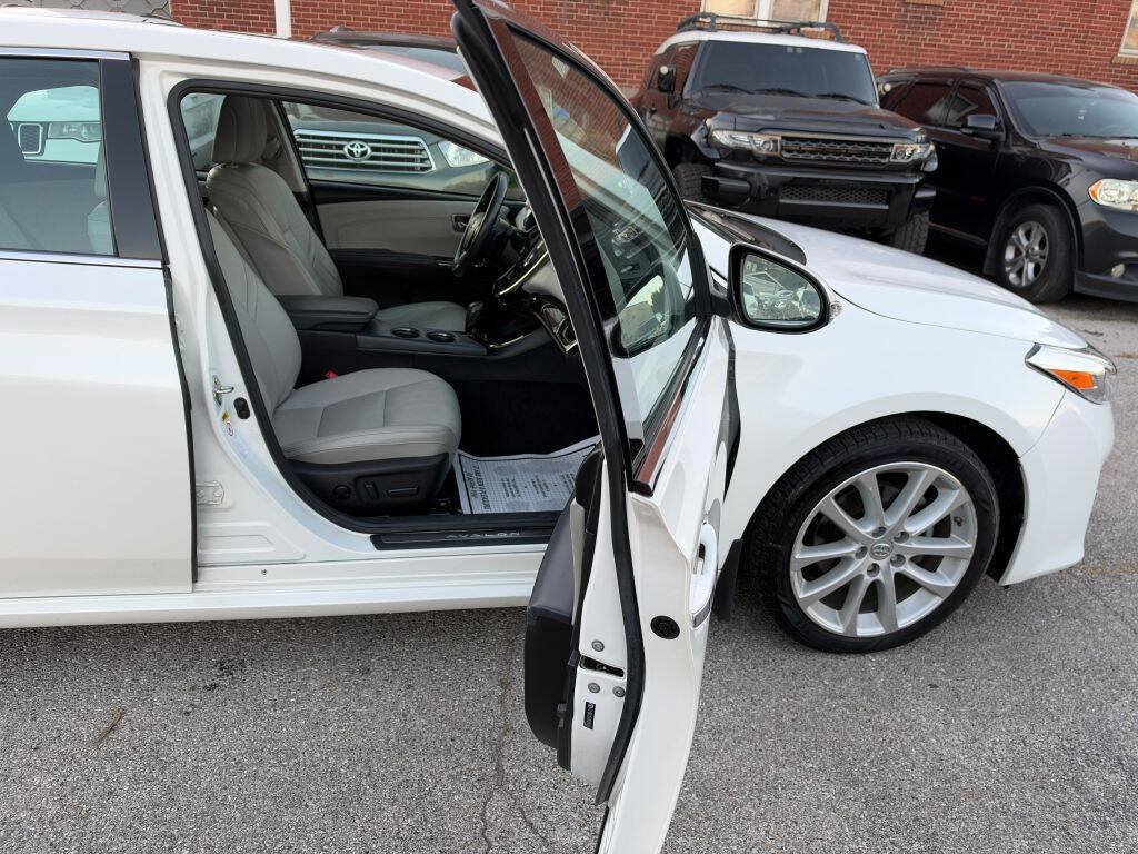 Used 2014 Toyota Avalon Limited FWD image 13