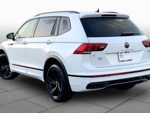 Used 2023 Volkswagen Tiguan SE R-Line AWD/4WD image 12