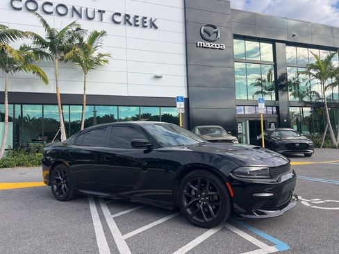 Used 2023 Dodge Charger R/T w/ Harman/Kardon Audio Group image 6