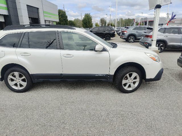 Used 2014 Subaru Outback 2.5i Premium AWD/4WD image 27