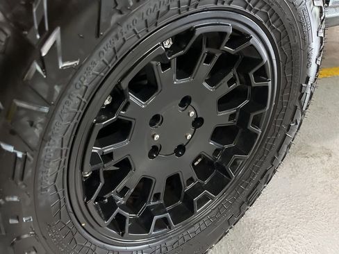 Used 2012 Jeep Wrangler Unlimited Sport AWD/4WD image 15