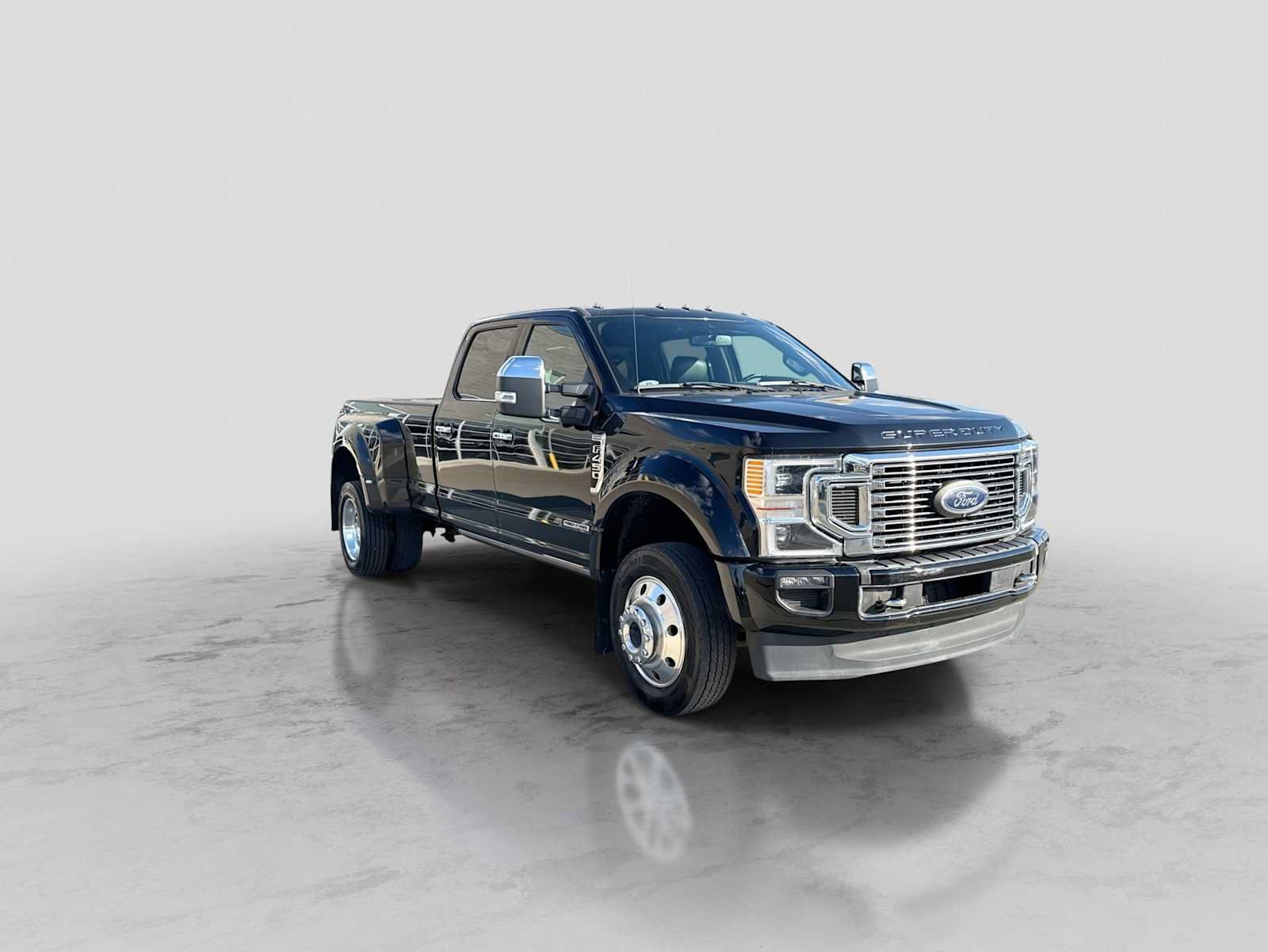 Used 2020 Ford F450 Platinum w/ FX4 Off-Road Package AWD/4WD image 8