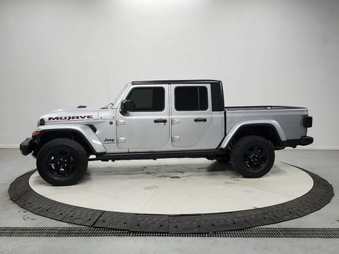 Used 2022 Jeep Gladiator Mojave w/ Trailer Tow Package AWD/4WD image 4