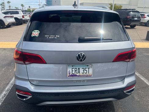 Used 2023 Volkswagen Taos SE FWD image 6