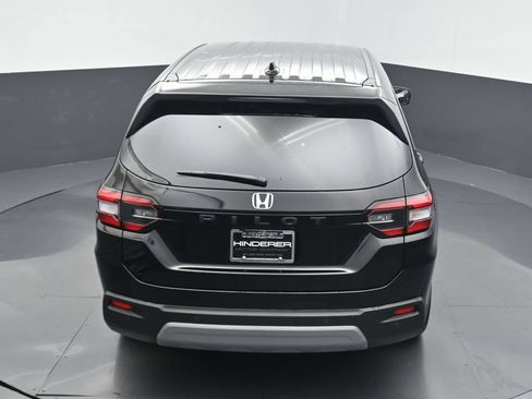 Used 2025 Honda Pilot EX-L image 12