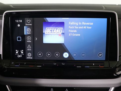 Used 2025 Volkswagen Atlas Peak Edition SE image 10