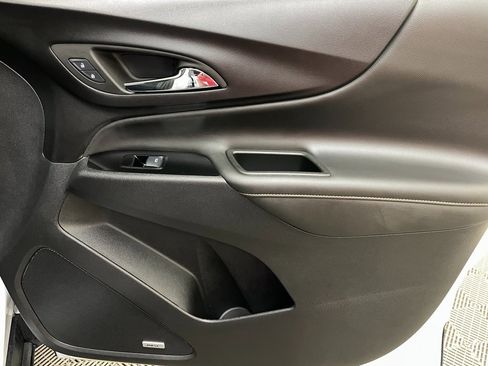 Certified 2024 Chevrolet Equinox Premier image 38