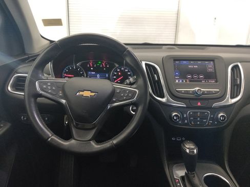 Used 2020 Chevrolet Equinox LT w/ Driver Convenience Package image 22