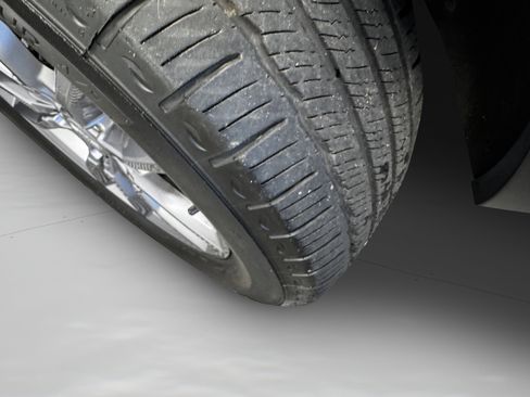 Used 2024 GMC Terrain SLT image 52