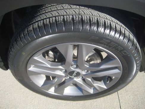 Used 2022 Kia Seltos LX image 8