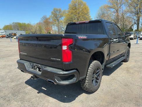 Used 2021 Chevrolet Silverado 1500 Custom Trail Boss AWD/4WD image 4