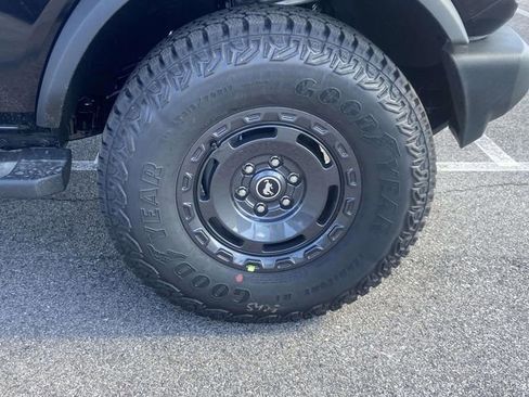 New 2025 Ford Bronco 2-Door w/ Sasquatch Package AWD/4WD image 7