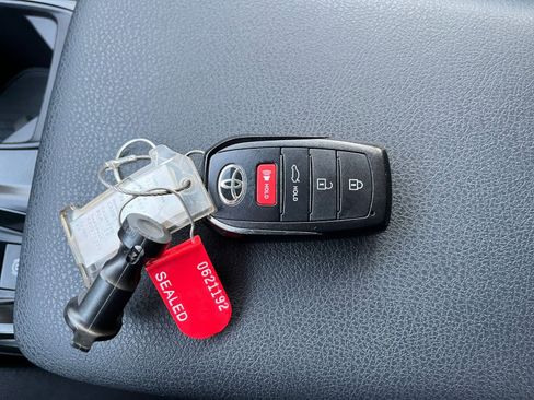 Used 2025 Toyota Camry LE image 22