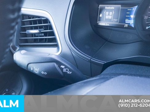 Used 2024 Ford Edge SEL image 31