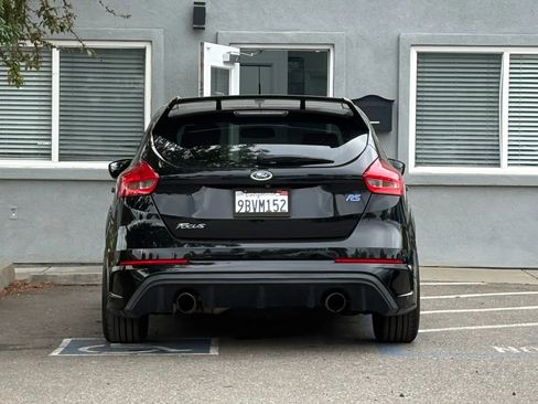 Used 2017 Ford Focus RS AWD/4WD image 6