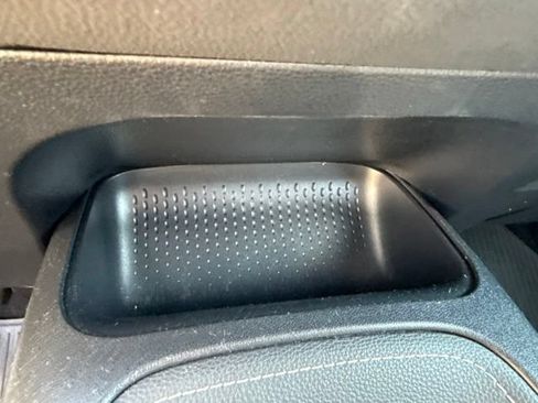 Used 2020 Toyota Corolla SE w/ SE Preferred Package FWD image 20