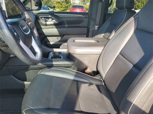 Used 2021 GMC Yukon SLT w/ SLT Luxury Package image 22