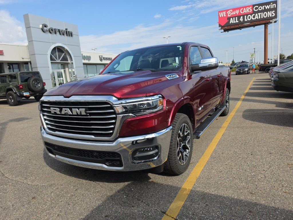 Used 2025 RAM 1500 Laramie AWD/4WD image 3