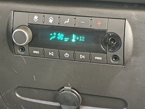 Used 2013 Chevrolet Tahoe LS w/ Convenience Package image 23