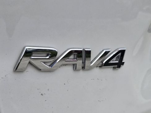 Used 2024 Toyota RAV4 LE AWD/4WD image 14