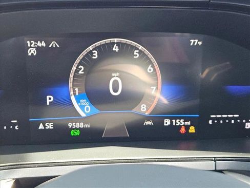 Used 2024 Volkswagen Taos SE image 11