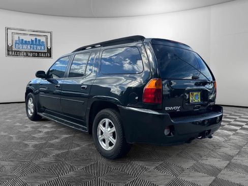 Used 2005 GMC Envoy XL SLE image 8