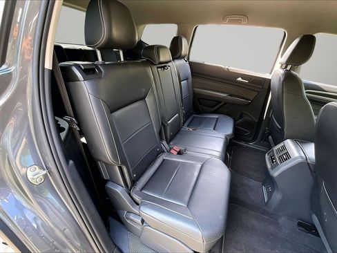 Used 2023 Volkswagen Atlas SE AWD/4WD image 22