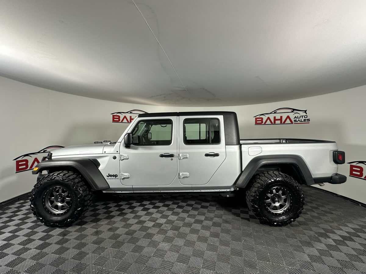 Used 2024 Jeep Gladiator Sport AWD/4WD image 5